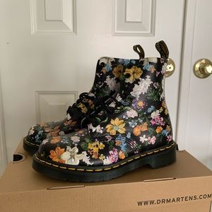 Floral Dr Martens